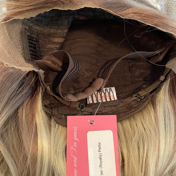 Chelsey Smith Cosmetics Haper Royalty Coloring - Picture 9 of 10